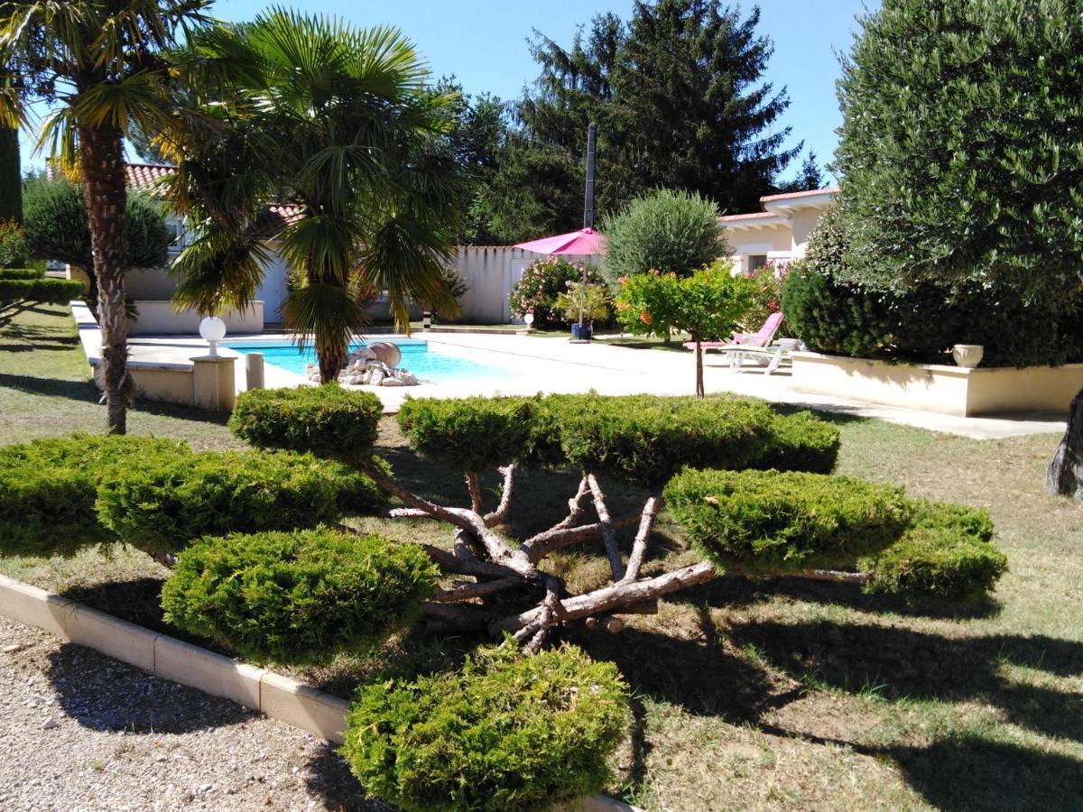 Saint-Bardoux Coeuraccords, Spa & Bien-Etre Au Calme Naturiste Toute L'Annee מראה חיצוני תמונה
